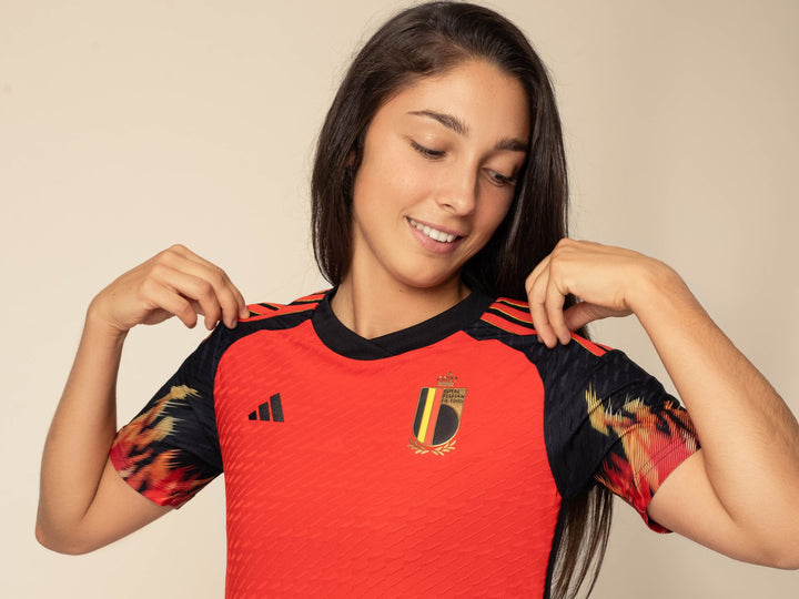 Amber Tysiak — Red Flames & West Ham, ambassadrice Restex Recovery